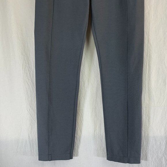 Liverpool Pull-On Cropped “Riding” Legging-Pant in Magnet Grey - Picture 5 of 9